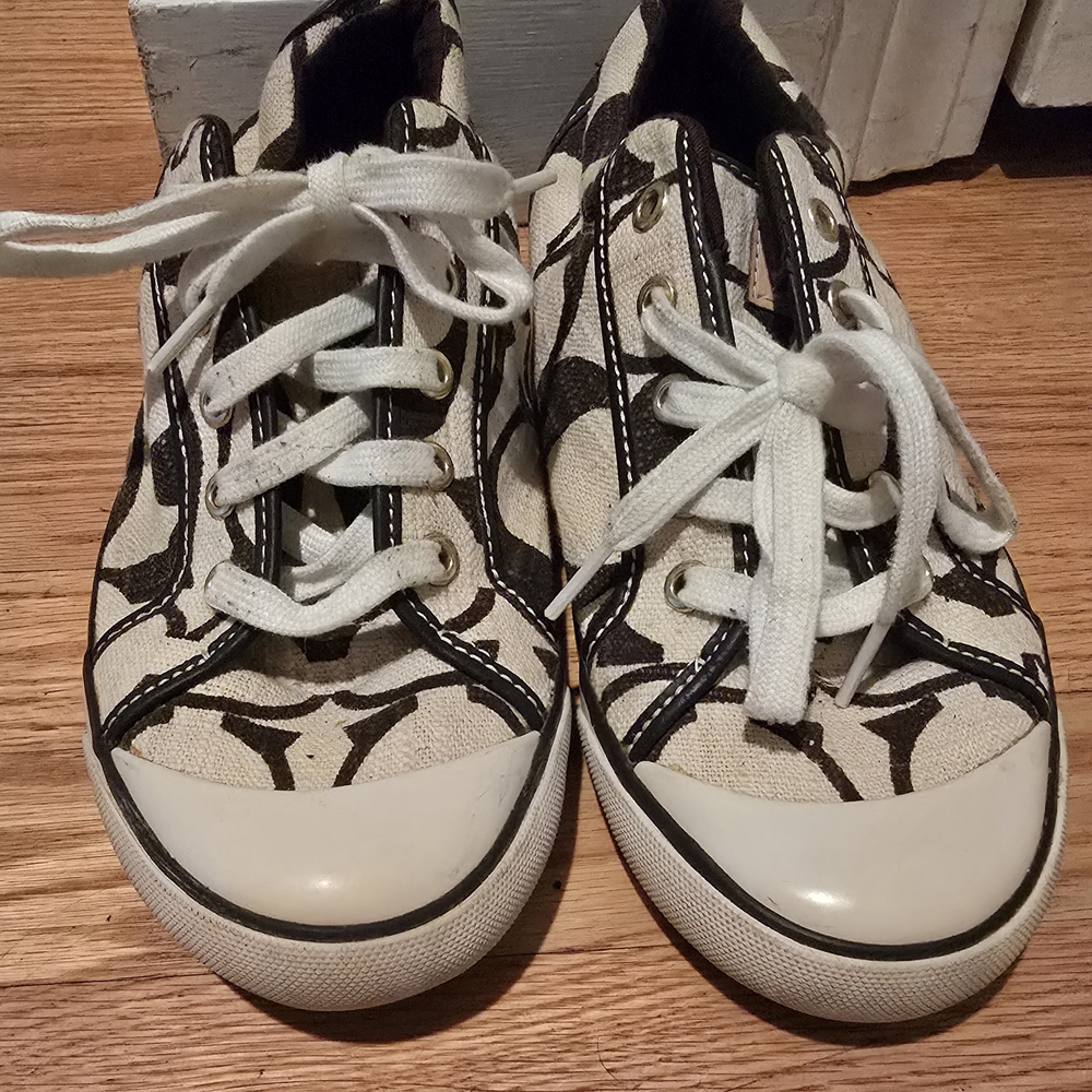 Stylish Kids' Canvas Sneakers